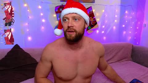 BestMarriedCouple online show from December 26, 3:53 pm