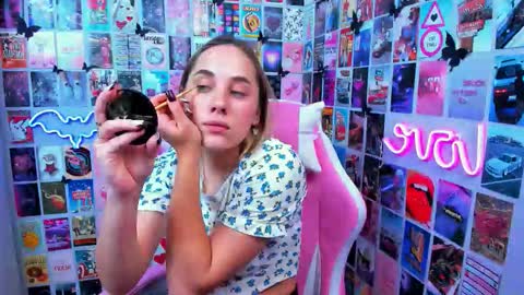 miamilas online show from October 6, 9:05 am