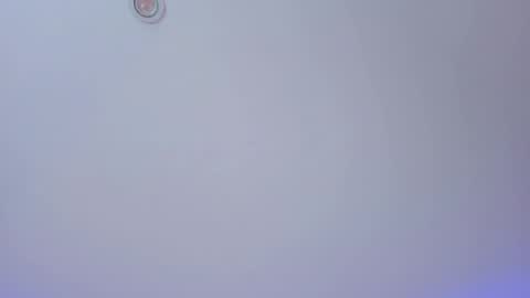 Mia   -5 7001400 Follow  online show from February 20, 1:13 pm