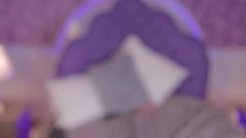 Mia   -5 7001400 Follow  online show from November 8, 7:39 pm