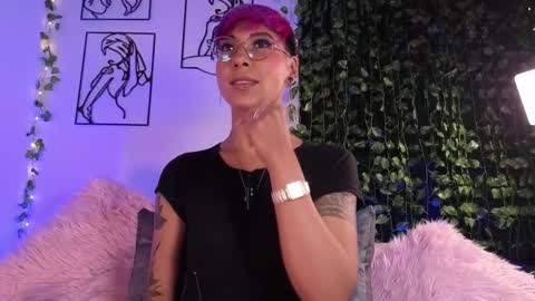 Mia Morgann online show from October 5, 1:41 pm