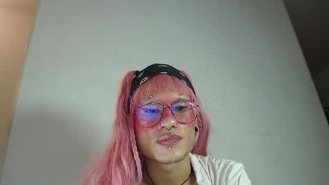 Snapshot of miancuntydoll chatting on December 3, 7:27 am MianCuntyDoll online show from December 3, 7:27 am