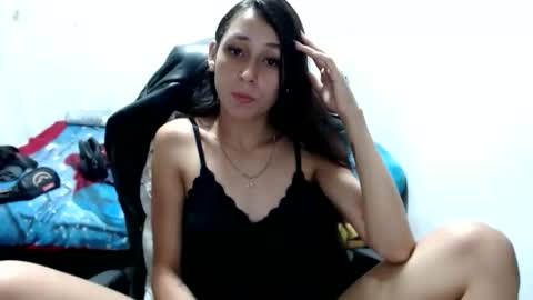 mia online show from April 8, 12:13 am