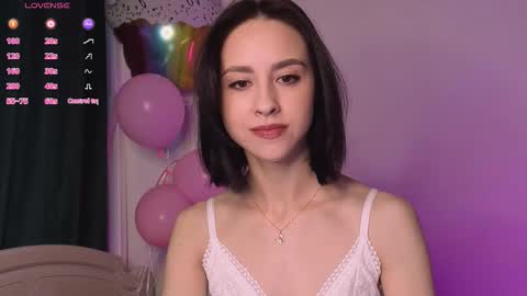 Snapshot of miasweetashoney chatting on October 21, 6:40 am Mia online show from October 21, 6:40 am
