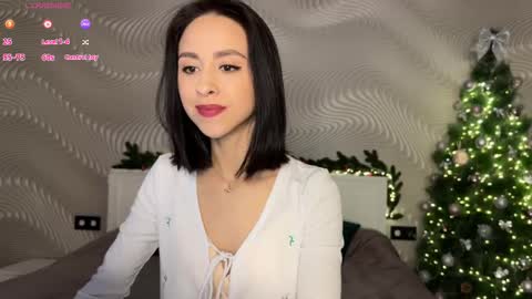 Mia online show from January 12, 6:20 am