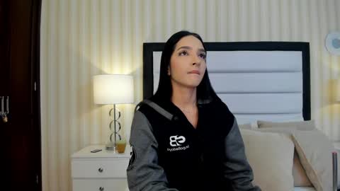 Mia Sweetth online show from February 1, 11:31 am