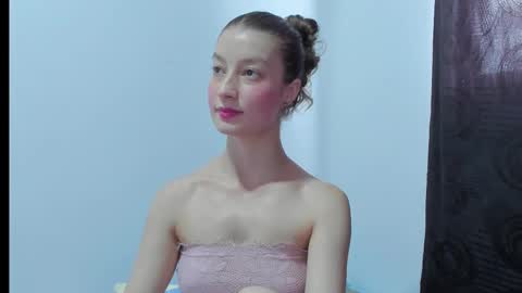  Chloe  online show from September 26, 8:06 pm