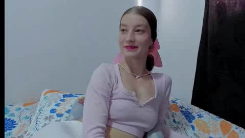  Chloe  online show from March 14, 7:40 pm