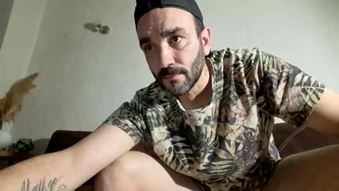 Snapshot of michael666c chatting on March 12, 9:03 pm michael666c online show from March 12, 9:03 pm