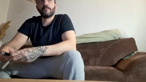 Snapshot of michael666c chatting on March 11, 8:31 pm michael666c online show from March 11, 8:31 pm