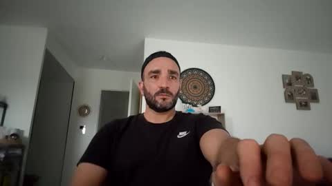 Snapshot of michael666c chatting on October 14, 7:33 am michael666c online show from October 14, 7:33 am