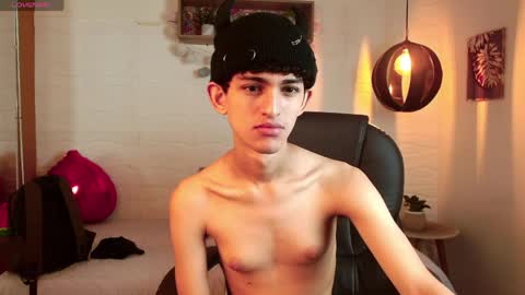 michaelkoiv online show from April 14, 11:35 am