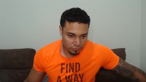 michelle_allen0104 online show from November 14, 3:20 am