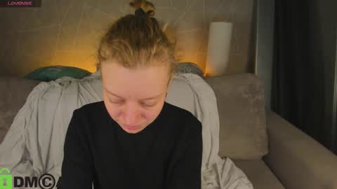 michelle_blond online show from March 1, 9:35 am