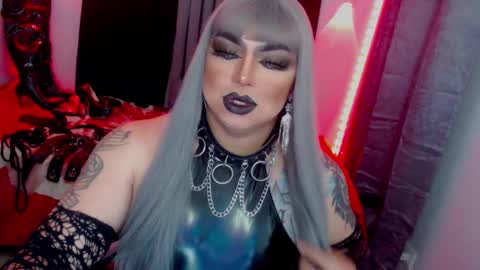 Michelle online show from February 18, 4:29 pm