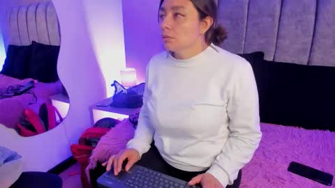 michonne_09 online show from March 27, 9:05 pm