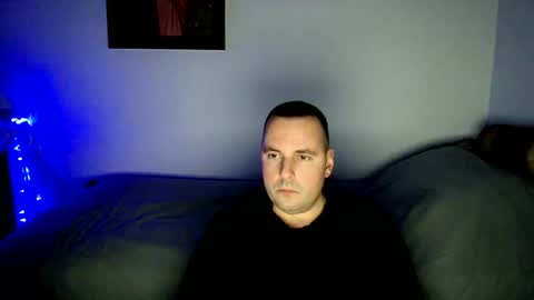 Snapshot of micic3 chatting on January 1, 12:11 am micic3 online show from January 1, 12:11 am