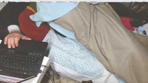 tinypenis online show from January 11, 4:24 pm