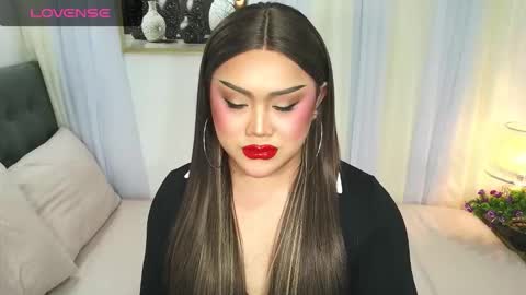 Jasmine online show from January 14, 2:47 pm