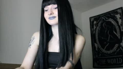 midnightsiren online show from May 14, 8:40 pm