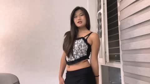 Snapshot of mieshasegura chatting on October 28, 5:36 pm Mia online show from October 28, 5:36 pm