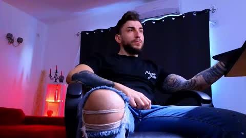 MightyAaron online show from January 12, 6:53 am