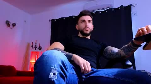 MightyAaron online show from November 13, 6:49 am