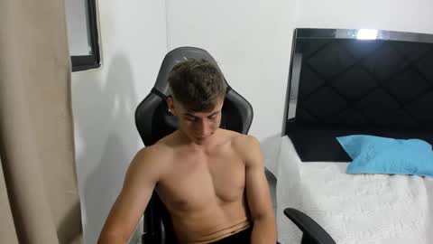 Miguel Hernandez online show from March 5, 10:08 pm