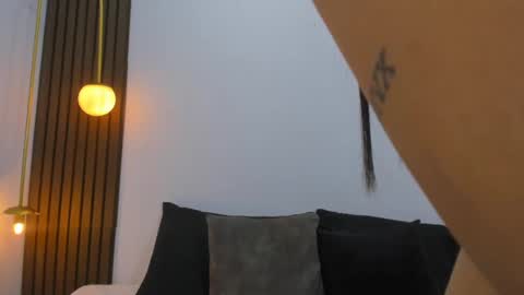 Mia  online show from February 4, 3:57 pm