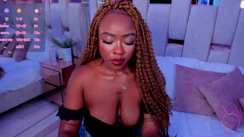 Miia Schwarz  online show from February 1, 2:24 pm