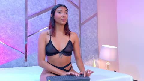Miia online show from October 27, 11:32 am