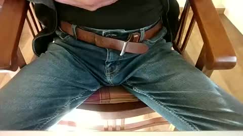 mik online show from October 24, 2:29 pm