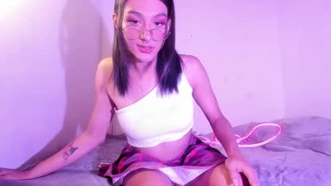 mika_velvet online show from September 23, 8:59 pm