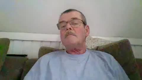 mikael42 online show from February 24, 1:47 pm