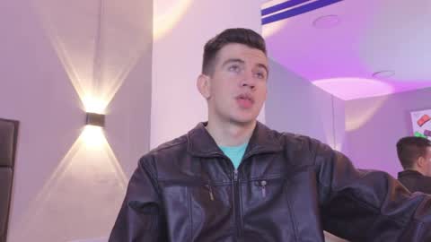 mikael online show from April 18, 4:36 am