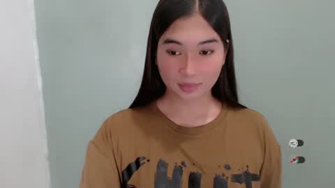 Snapshot of mikayla_slut chatting on October 1, 6:12 am Kyla online show from October 1, 6:12 am