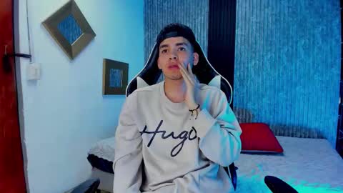 Mike 0233 online show from December 5, 5:17 am