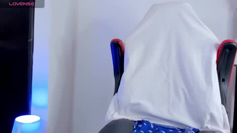 Mike Tylor online show from December 4, 5:12 pm