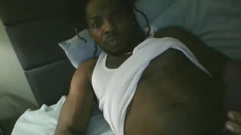 mikelew40402 online show from November 25, 1:26 am