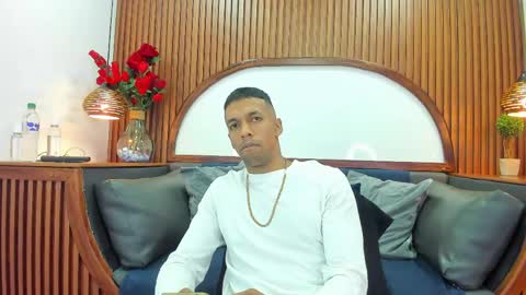    online show from April 14, 11:35 am