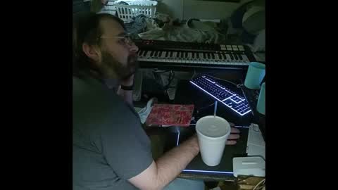 Snapshot of mikeylikesit38 chatting on December 4, 4:26 am Mikey online show from December 4, 4:26 am