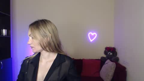 Adalina online show from May 15, 11:51 am