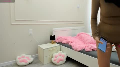 miko_moonn online show from October 3, 3:59 am