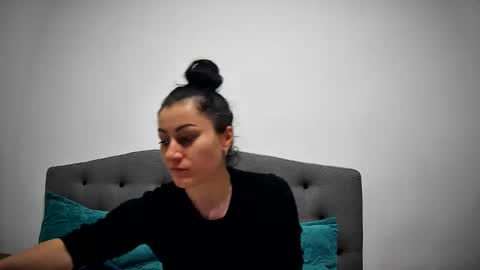 Mikyloveu online show from October 15, 2:40 pm