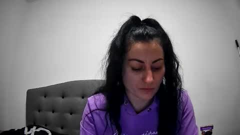 Mikyloveu online show from March 4, 4:15 pm