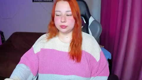 Snapshot of mila_foxxxy chatting on September 18, 8:40 am Mila shy sensual person  online show from September 18, 8:40 am