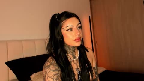     online show from January 9, 8:14 pm