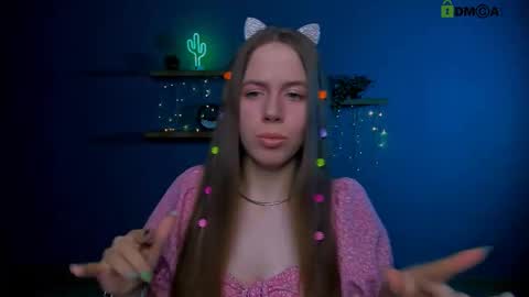 mila_sun__ online show from February 13, 9:45 am