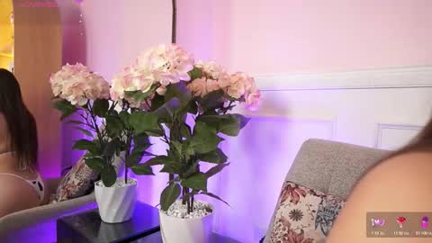 milacrave online show from January 19, 11:42 am