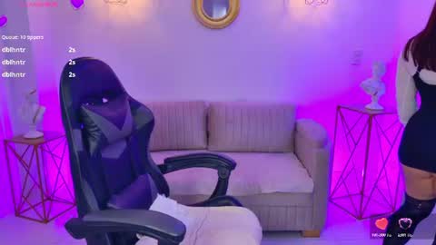 MilaCravee online show from July 16, 5:05 pm